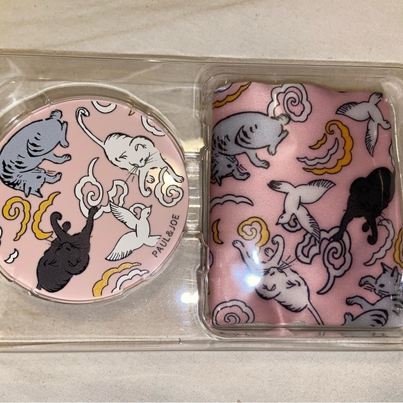 Paul & Joe Japan Limited Cat Edition Powder Set - Picture 2 of 7